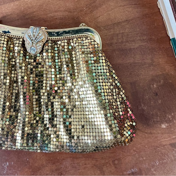 Vintage Whiting & Davis Gold Mesh Evening Bag Clutch Purse with Jeweled Clasp - Picture 3 of 15